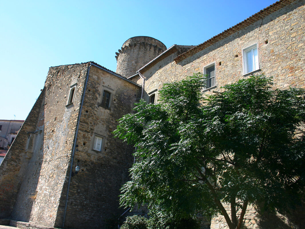 Cirigliano Borghi Basilicata Turistica castello-cirigliano