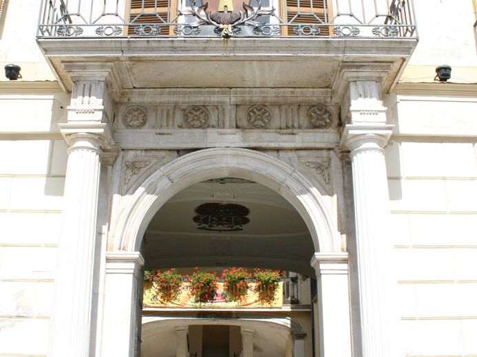 portale palazzo moliterno