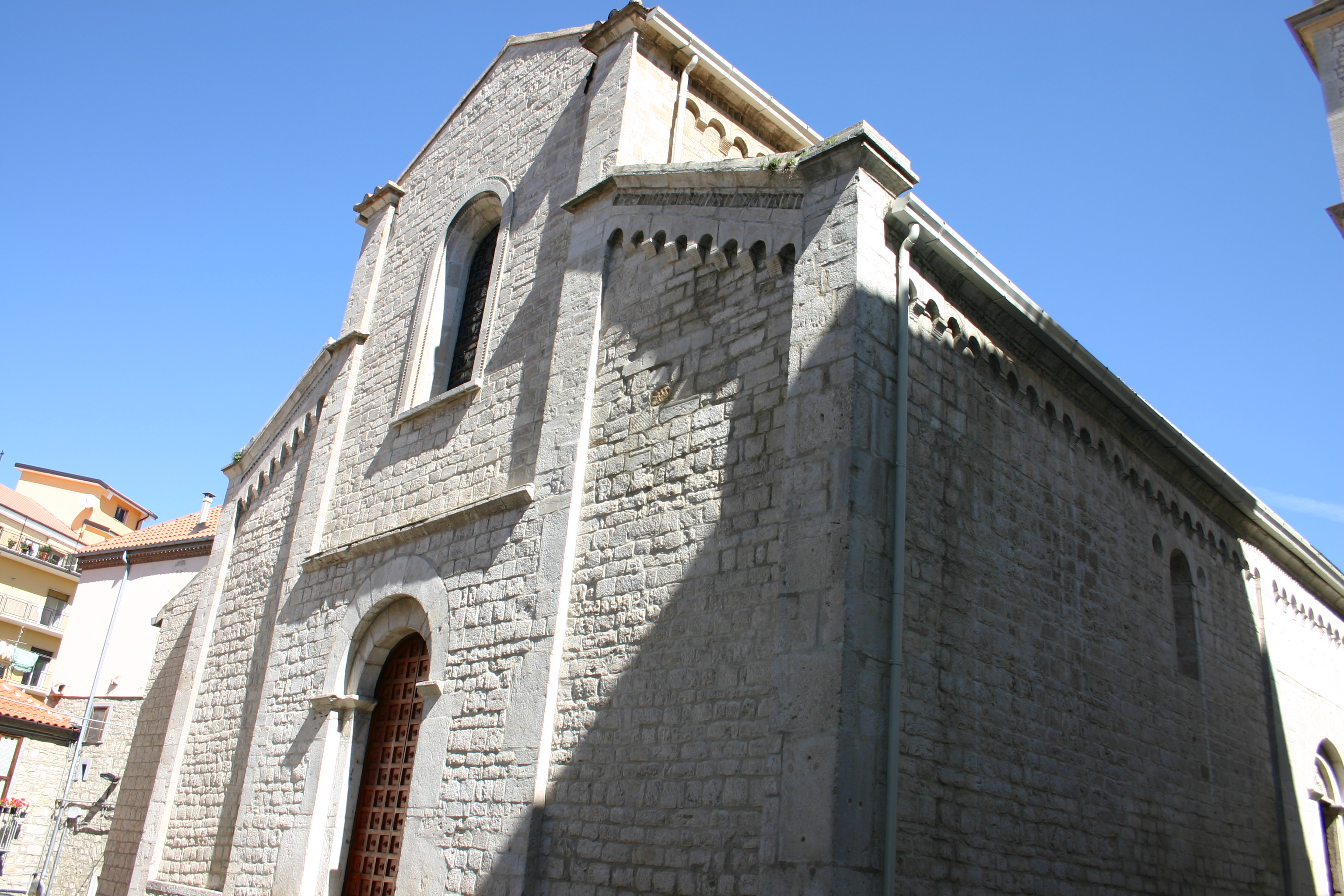 Chiesa San Michele Arcangelo Potenza esempio di arte romanica